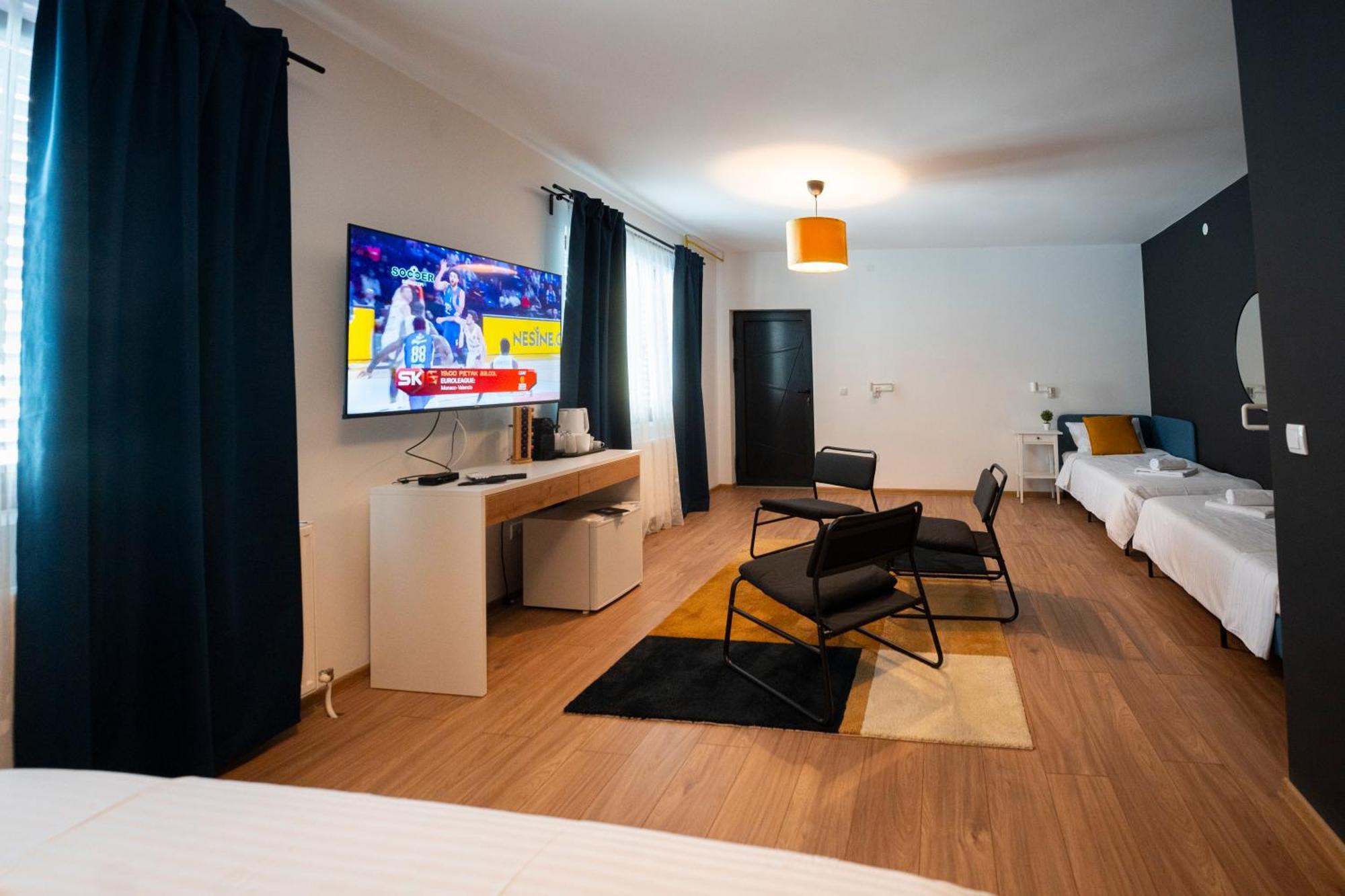 Cozy Nook B&B - Free Private Parking Nowy Sad Zewnętrze zdjęcie