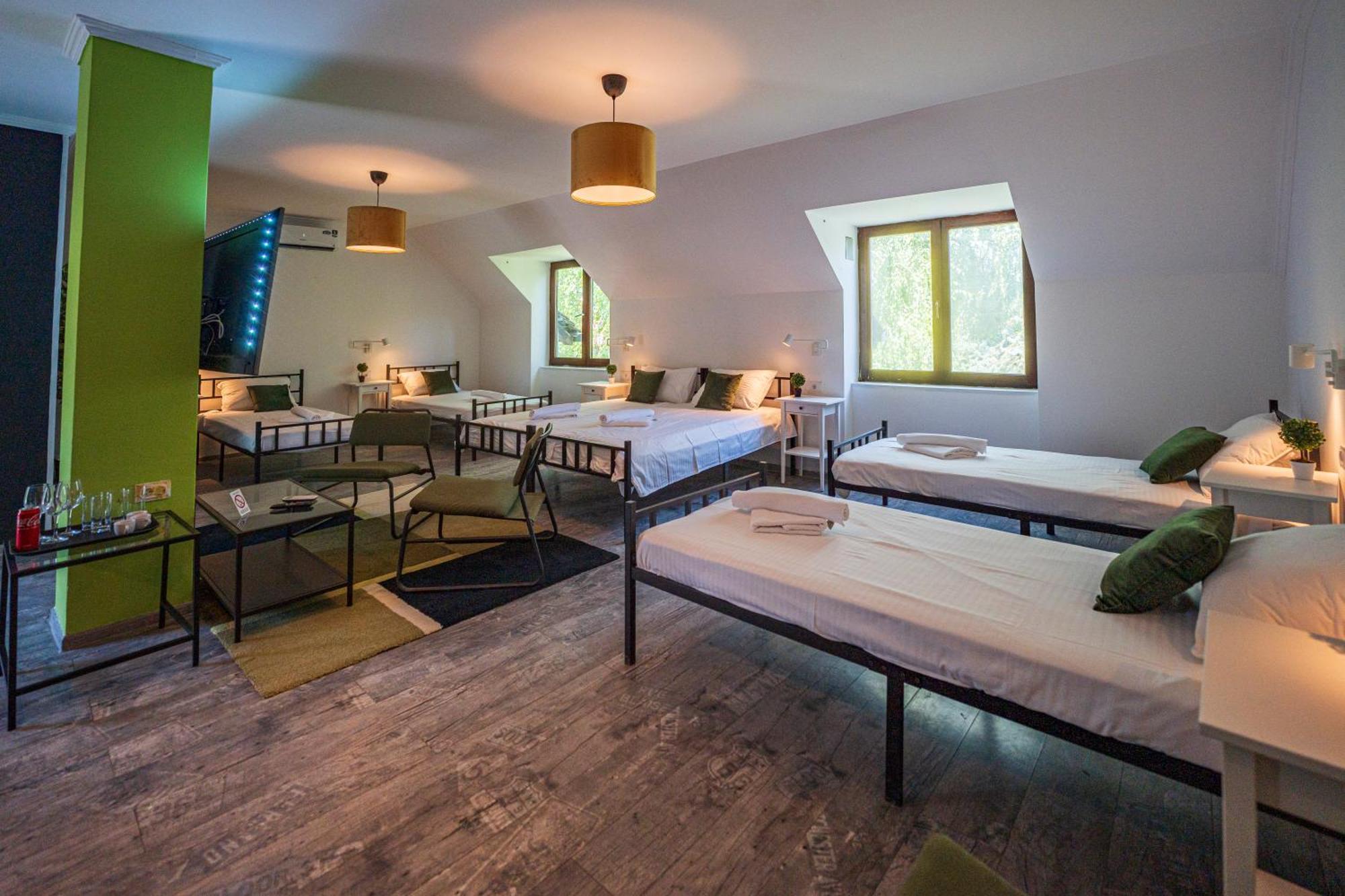 Cozy Nook B&B - Free Private Parking Nowy Sad Zewnętrze zdjęcie