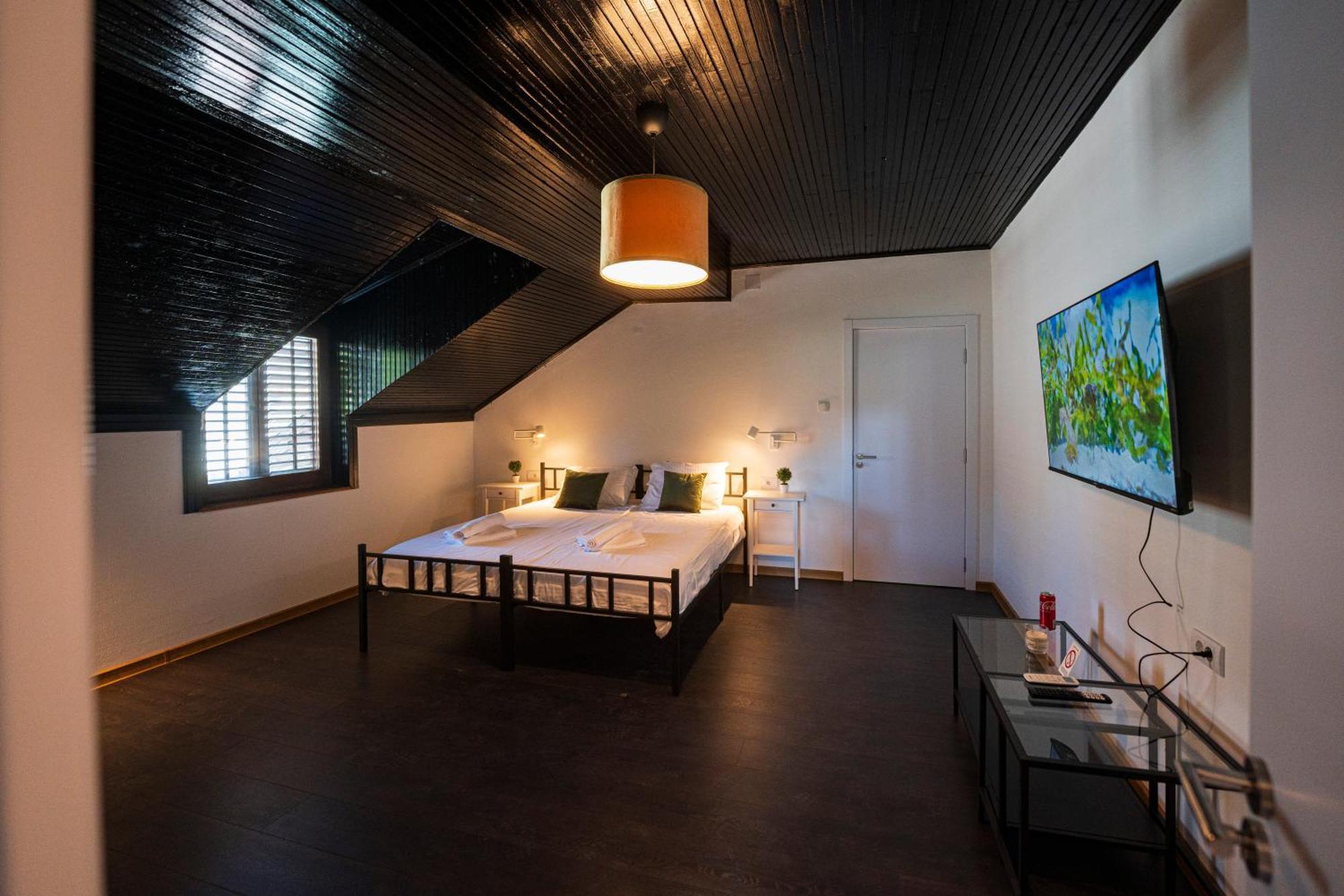 Cozy Nook B&B - Free Private Parking Nowy Sad Zewnętrze zdjęcie
